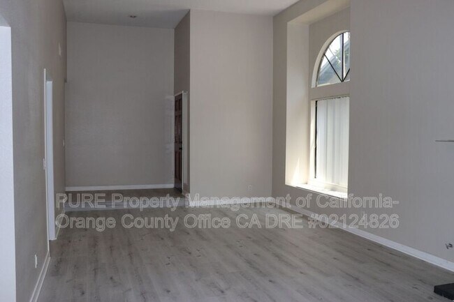 Building Photo - 41 Carriage Hill Ln