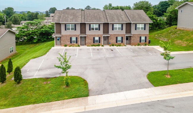 Photo - 926 Warrior Hill Dr Townhome