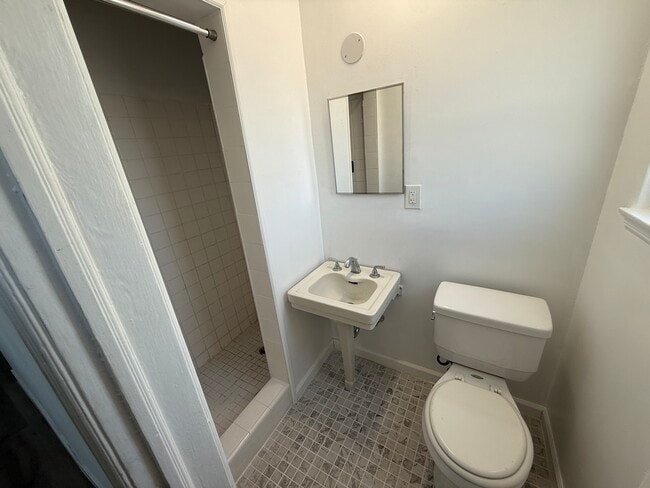 Building Photo - Crestwood Tower Apartments