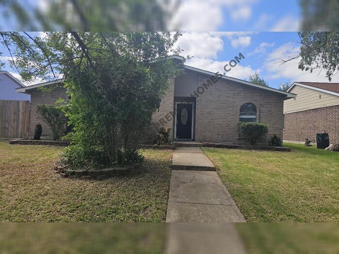 Foto principal - 14502 Lourdes Dr