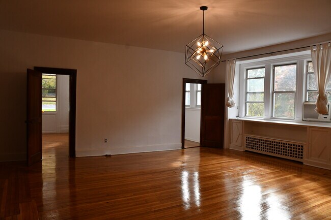 Foto del edificio - 111 N Broadway