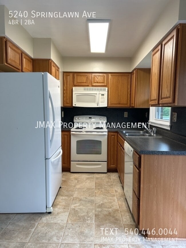 Building Photo - 5240 Springlawn Avenue