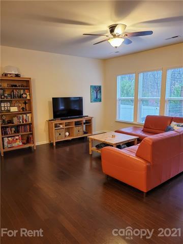 Building Photo - 4234 Park South Station Blvd