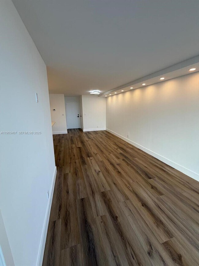 Building Photo - 701 Three Islands Boulevard