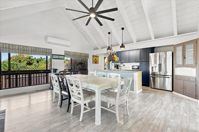 Building Photo - 3161 Mapu Dr