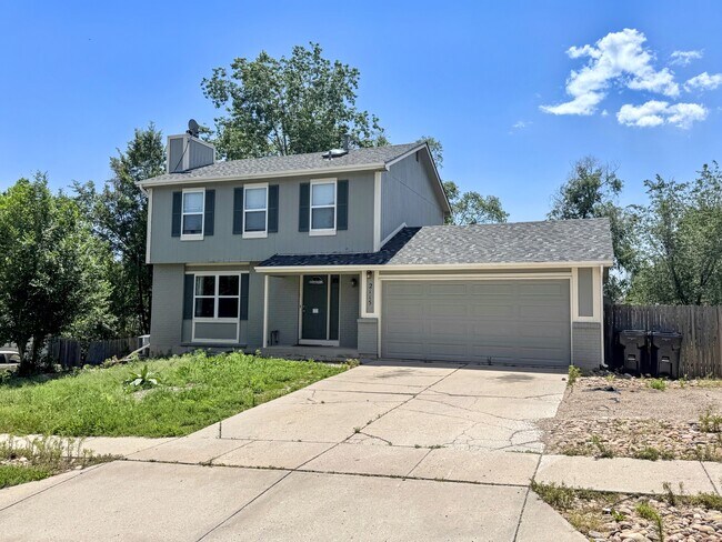 Building Photo - 2115 Rimwood Dr