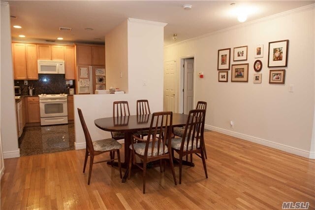 Building Photo - 1 Portico Ct