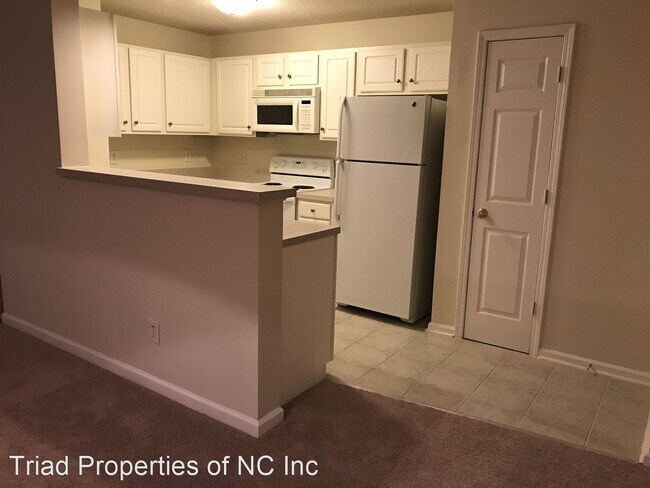 Building Photo - 2 br, 2 bath House - 135 #2B James Rd.
