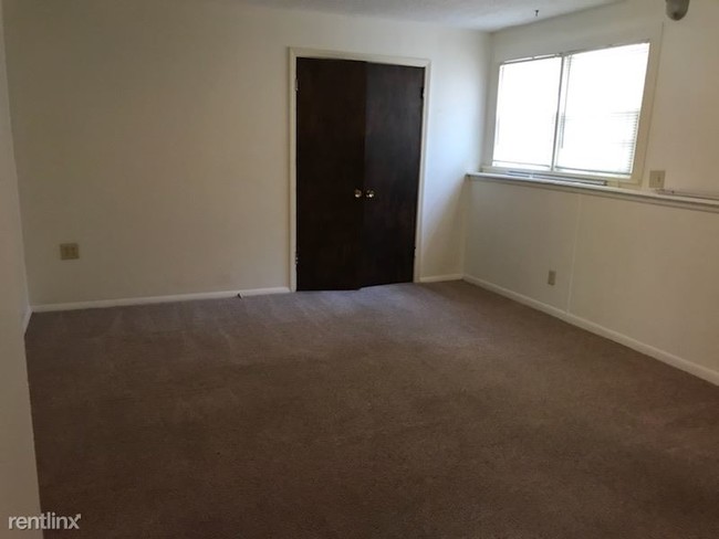 Building Photo - 3 br, 2 bath House - 1812 SW Pembroke Ln