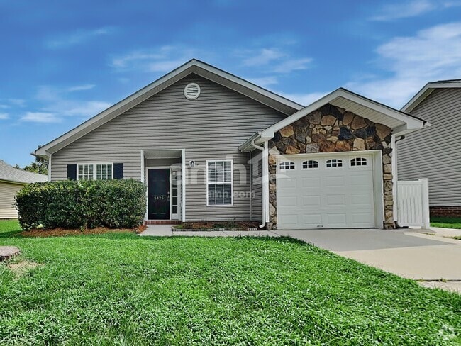 Building Photo - 5825 Regent Village Dr