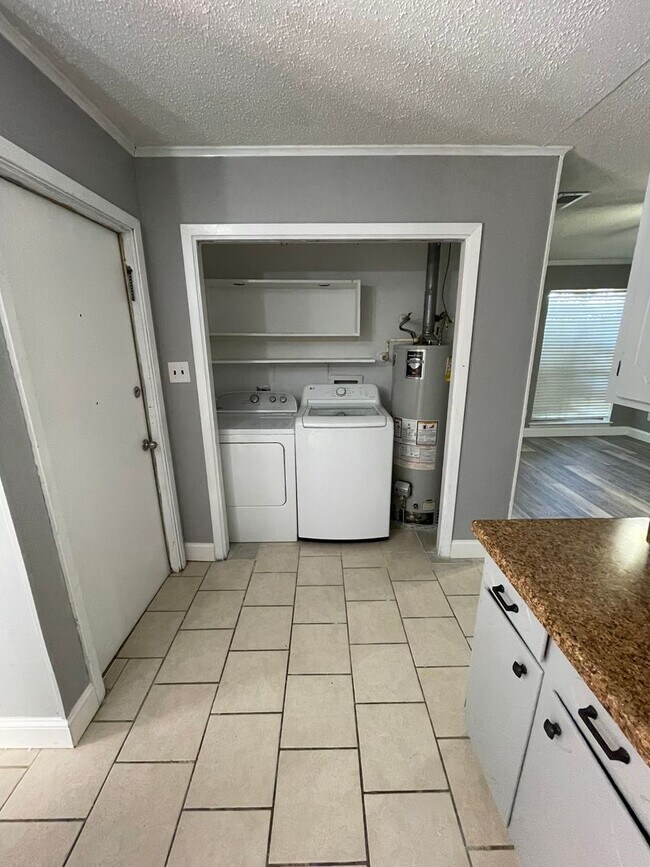 Foto del edificio - 3 Bedroom Home in Sunset Acres