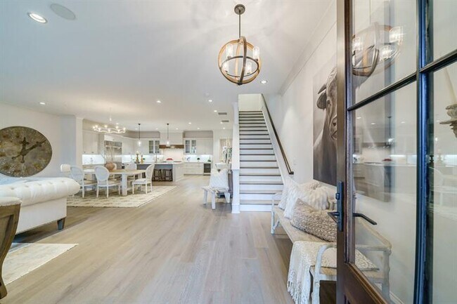 Foto del edificio - 116 Grand Cres