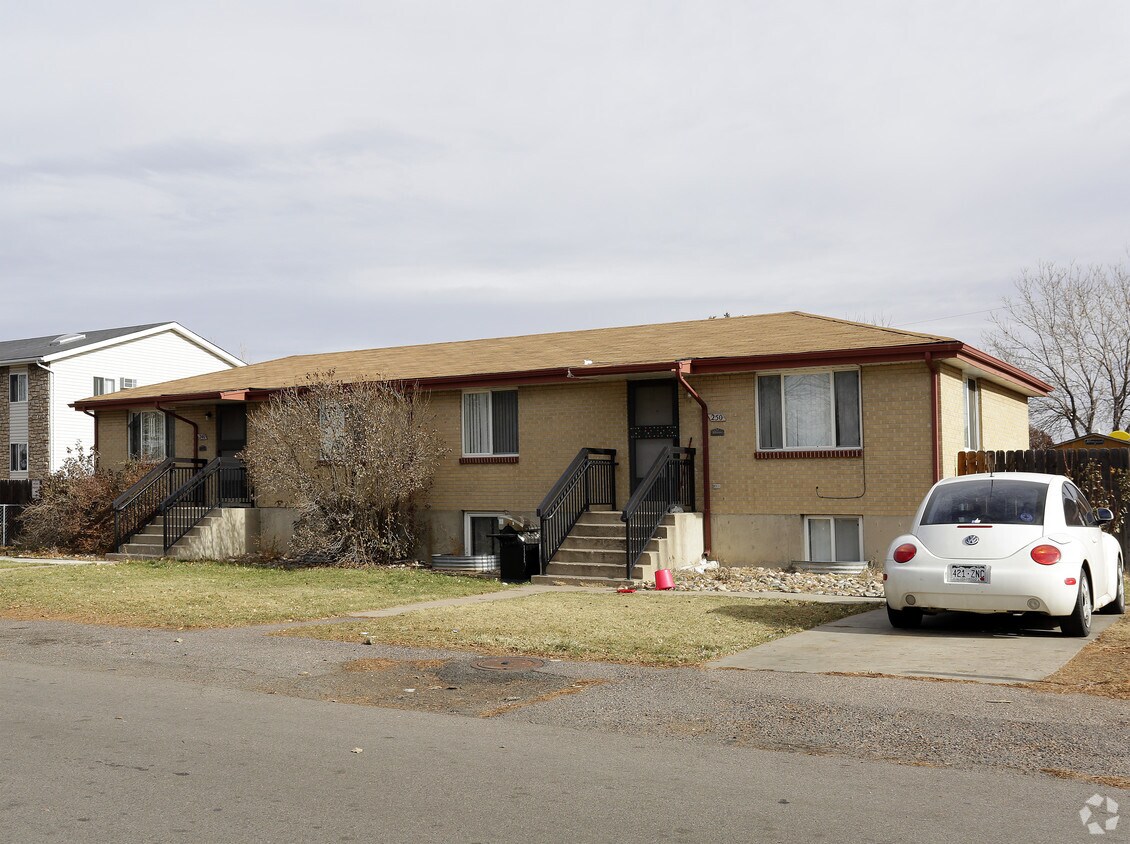 240 S Ingalls St, Lakewood, CO 80226 Apartments in Lakewood, CO