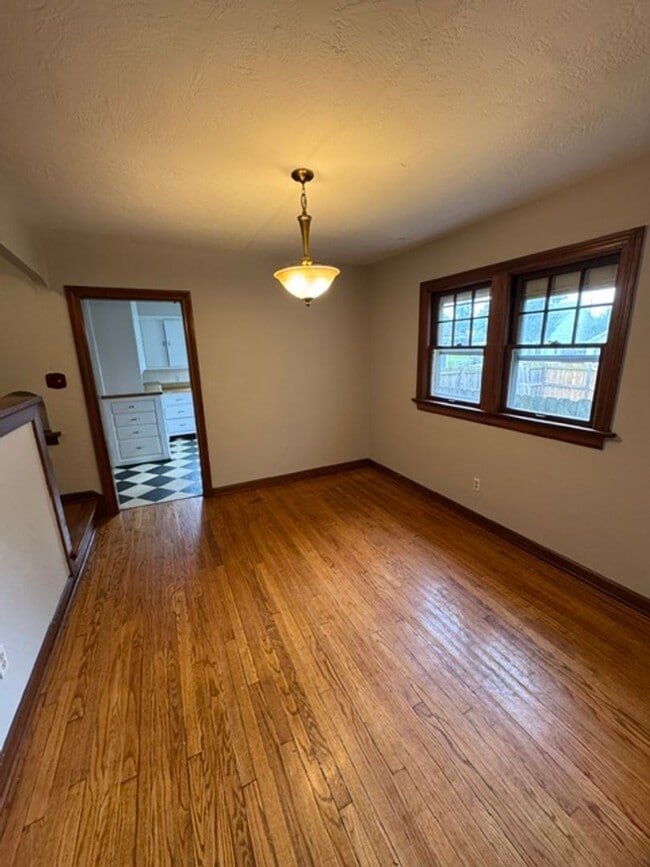 Foto del edificio - 3008 Hoagland Ave