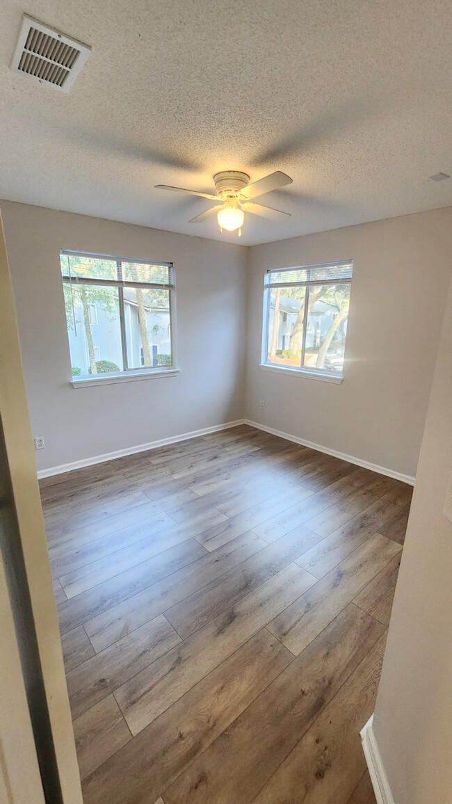 Building Photo - 3270 Ricky Dr