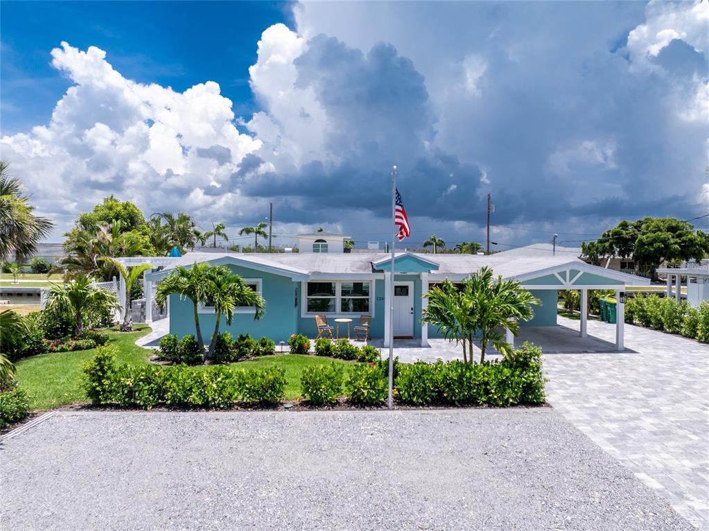 Foto principal - 1265 Holiday Dr
