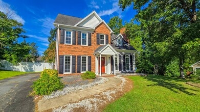 Building Photo - 1804 Larkhill Ct