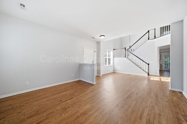 Building Photo - 17059 Commons Creek Dr