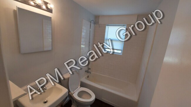 Foto del edificio - 2801 Howell Ct