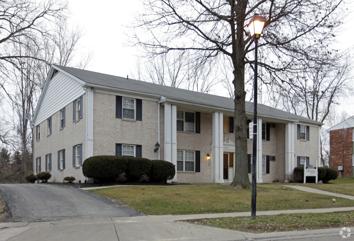 Primary Photo - 1614 Brooke Park Dr