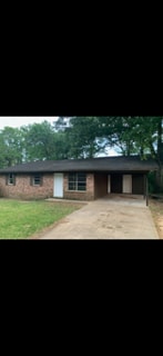 Building Photo - 912 Choctaw Dr