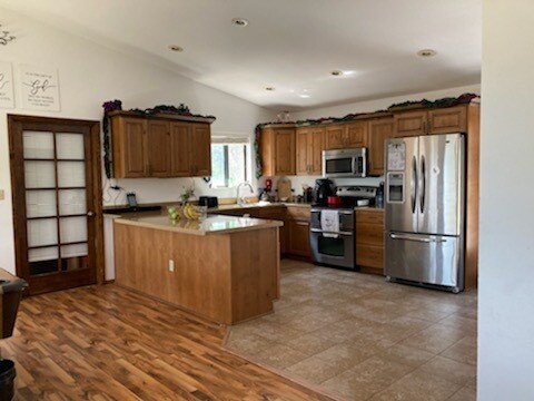 Foto del edificio - 606 N Hideaway Cir