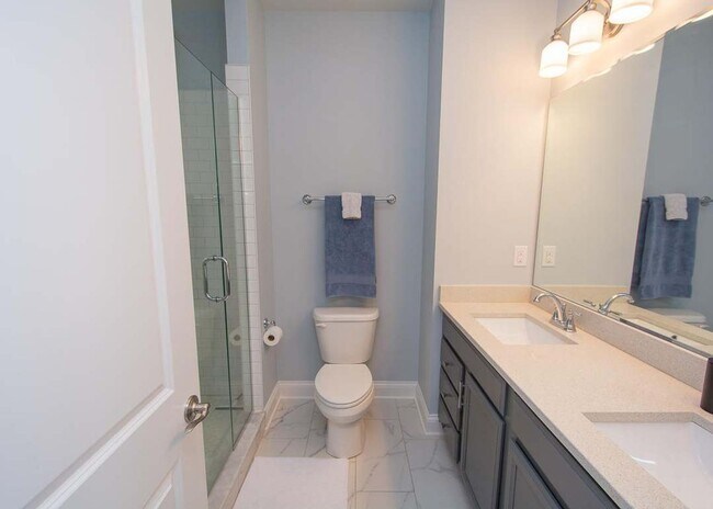 Foto del edificio - Stunning Like-New Norton Commons Fully Fur...