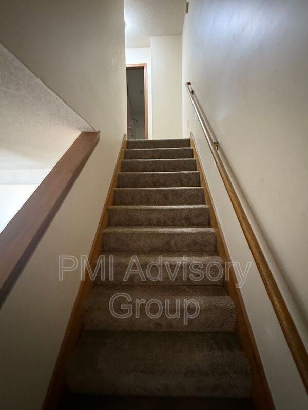Building Photo - 6131 SW 26th St