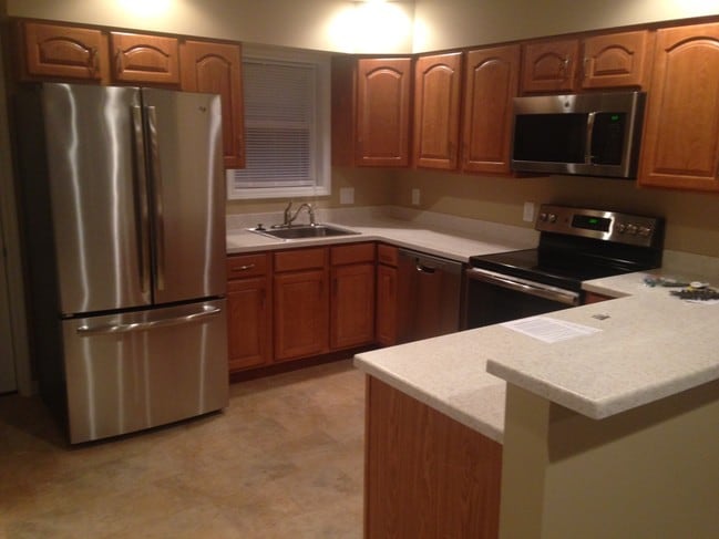 Kitchen - 520 Broadway Ave