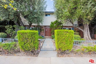 Building Photo - 1544 Stanford St