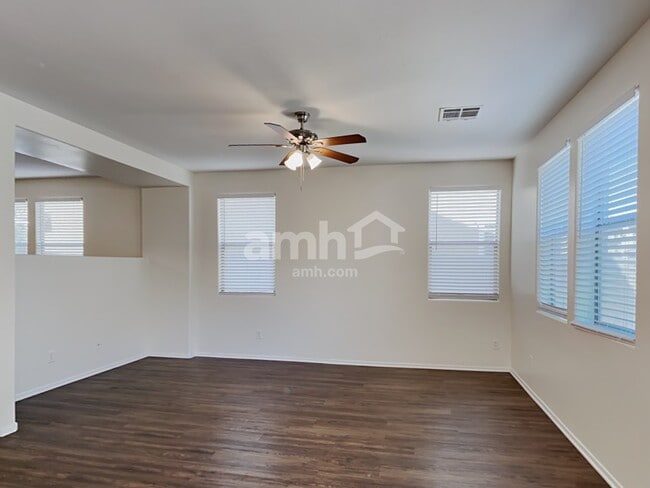 Foto del edificio - 3542 E Terrace Ave