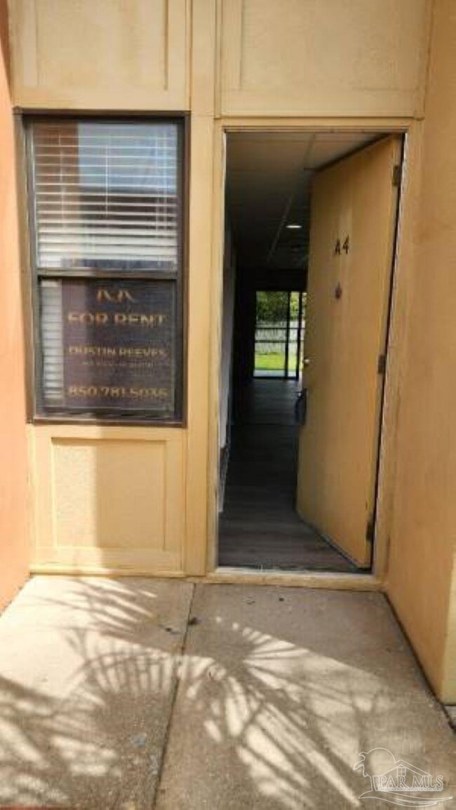 Building Photo - 201 Pensacola Beach Rd