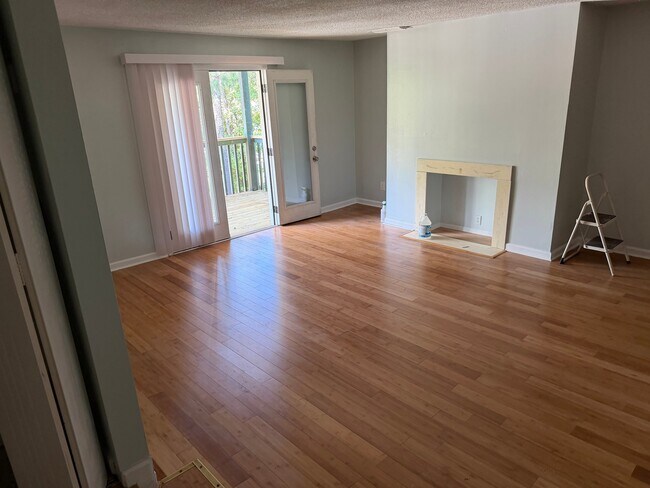 Foto del edificio - 3575 Oakvale Rd