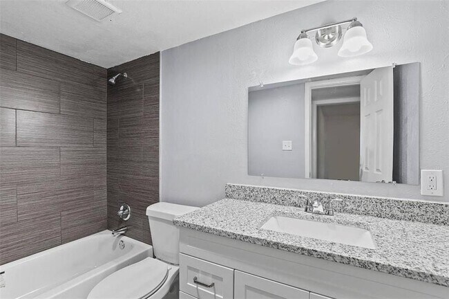 Foto del edificio - 4832 Locke Ave