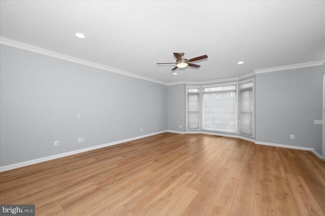 Building Photo - 4576 Fair Valley Dr