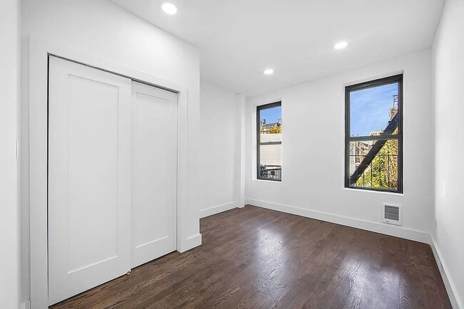 Foto del edificio - 854 4th Ave