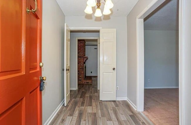 Building Photo - 5765 Dobson Dr