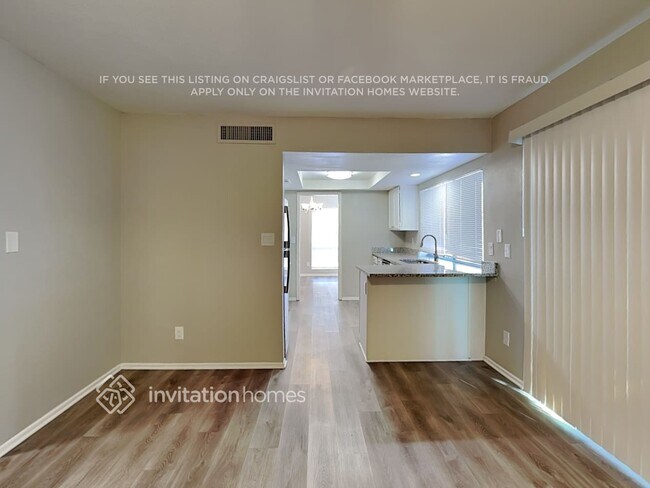 Foto del edificio - 5326 W Purdue Ave