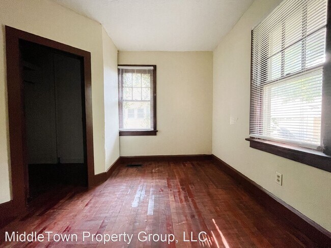Building Photo - 2 br, 1 bath House - 1311 S May Ave.