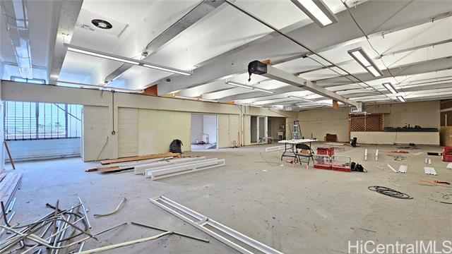 Building Photo - 930 Austin Ln