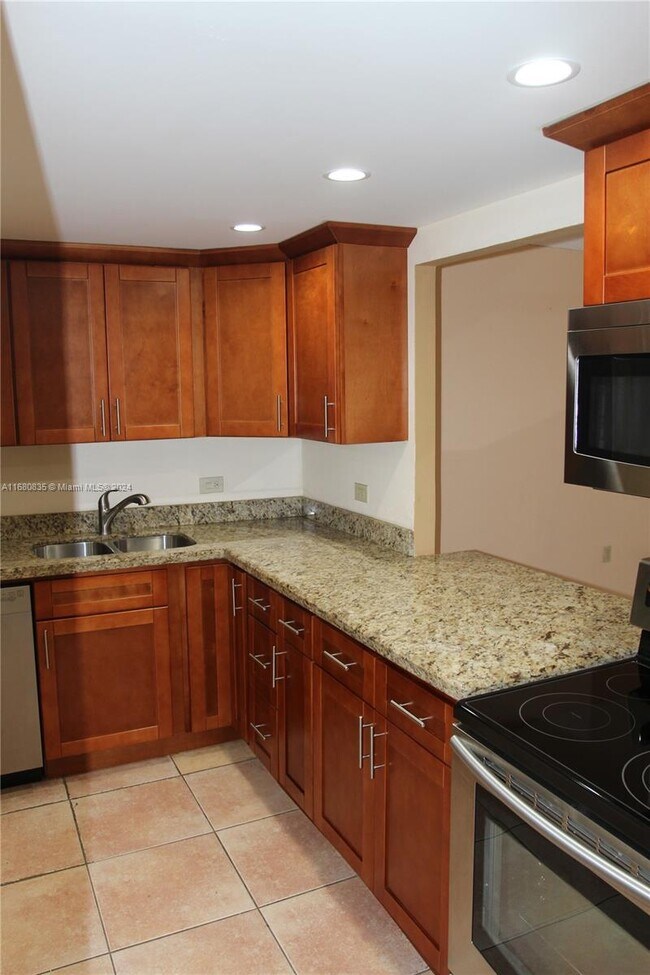 Building Photo - 9954 SW 88th St