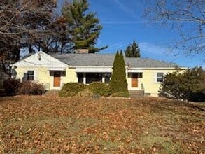 Building Photo - 2740 Judah Rd