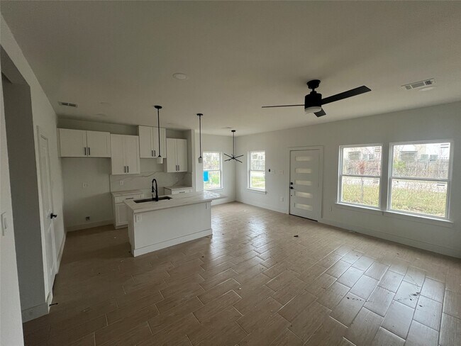 Foto del edificio - 5710 Delmack St