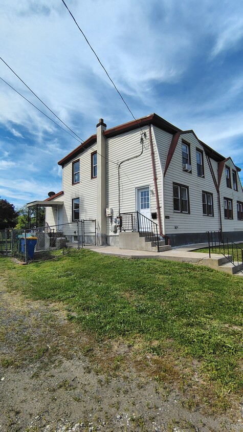 Photo - 1000 Main Ave (Croydon, PA)