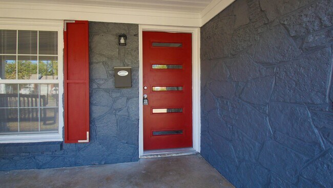 Building Photo - 1422 Downing St