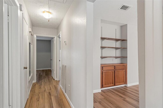 Foto del edificio - 10306 King Ranch Ln