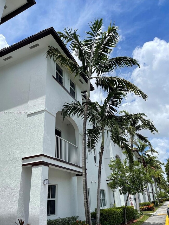 Building Photo - 8760 NW 97th Ave