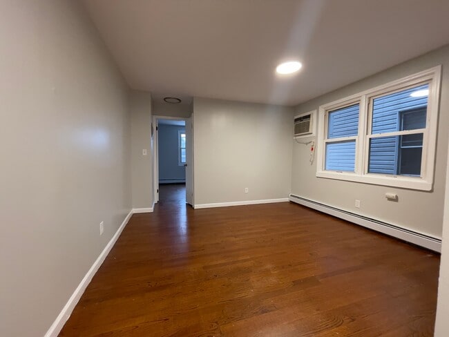 196 Lembeck Ave 1L - 188 Lembeck Ave