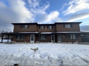 Building Photo - 1891-1899-1899 Redwood St