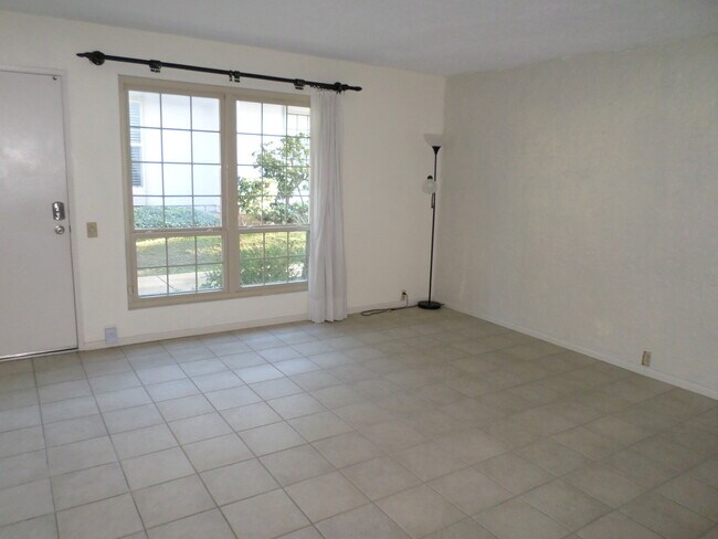 Foto del edificio - UTC 3 bedroom Townhome